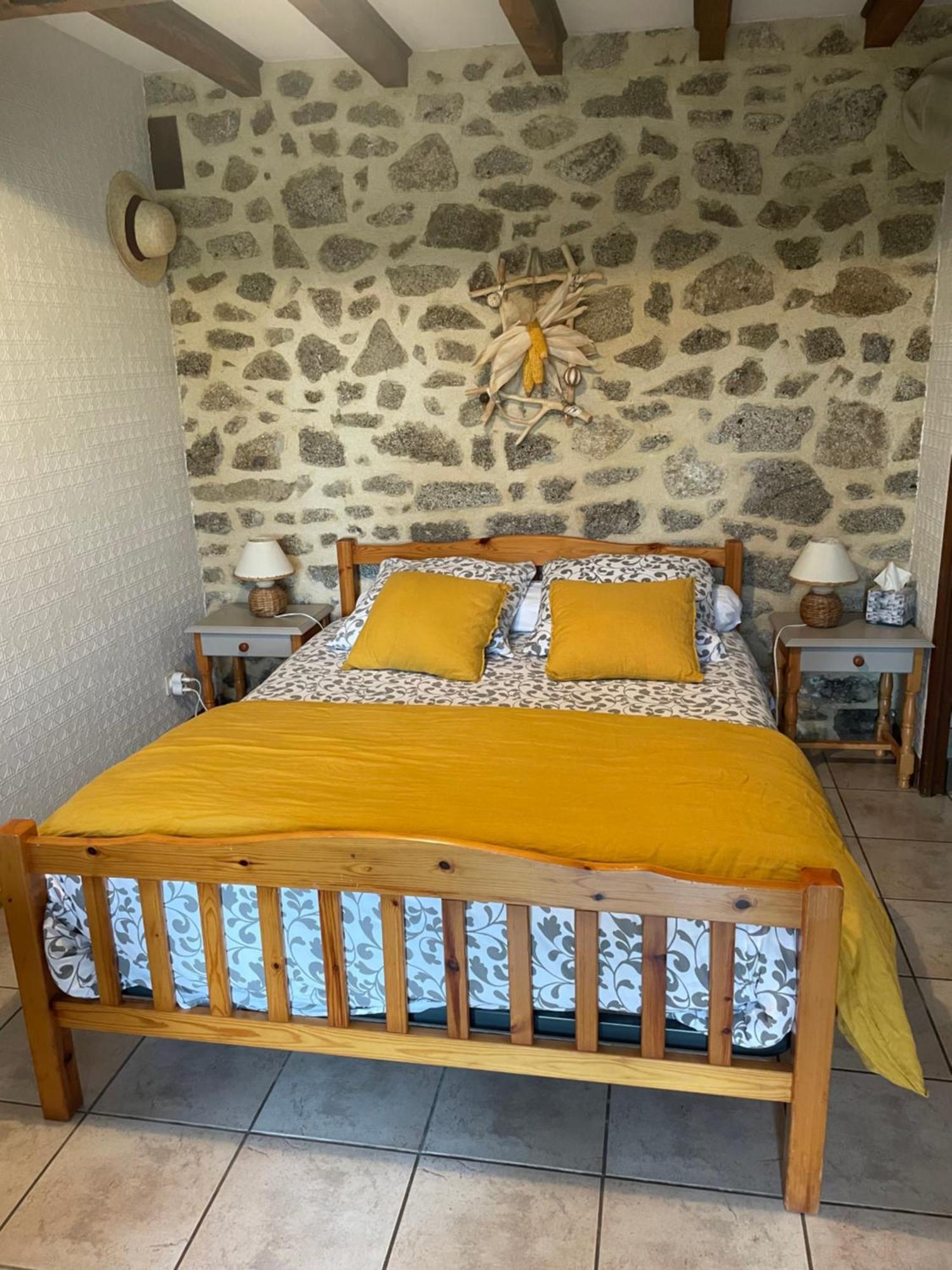 Maison D'Hotes Ourdeaux Et Gite Chez Rouchon Alleyrat  Экстерьер фото