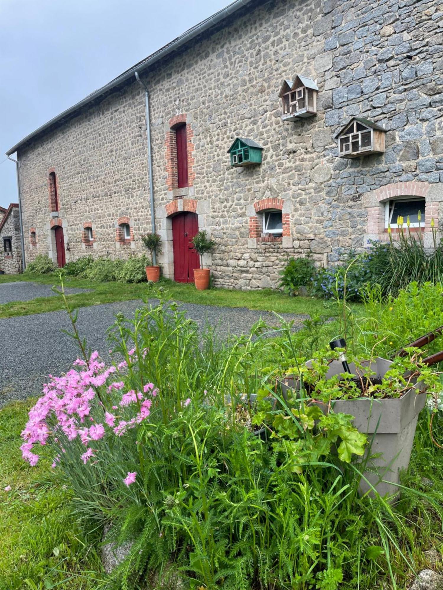 Maison D'Hotes Ourdeaux Et Gite Chez Rouchon Alleyrat  Экстерьер фото